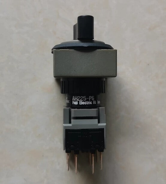 1PCS FIT FOR Select switch AH225-P6 AH225-P6B22 250V 5A