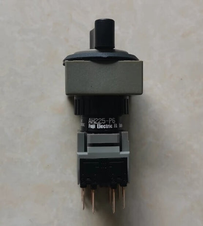 1PCS FIT FOR Select switch AH225-P6 AH225-P6B22 250V 5A