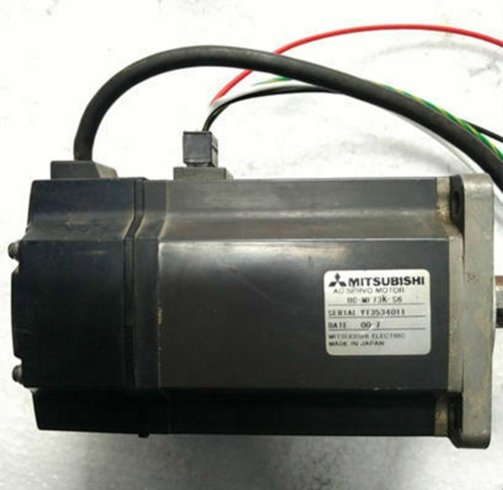 used ONE Mitsubishi servo motor HC-MF73K-S6 - MITSUBISHI