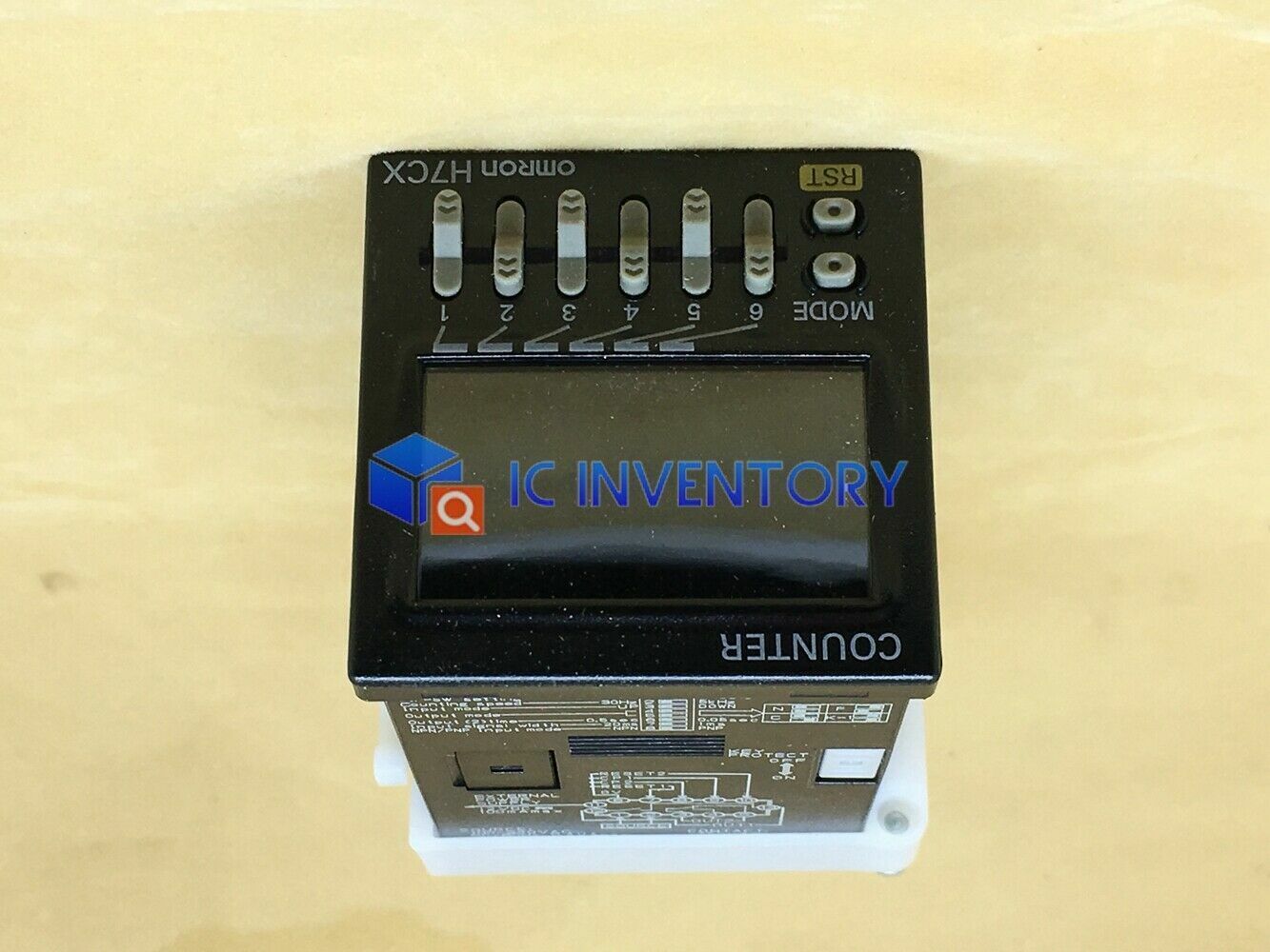 Omron Counter H7CXAWN 100-240VAC - OMRON