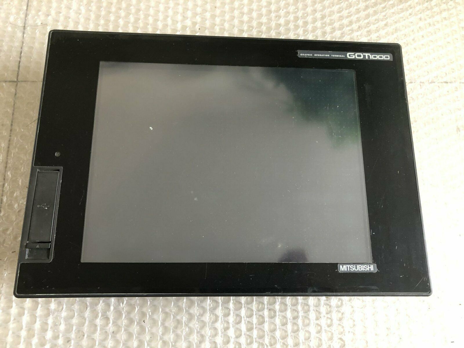 Used Mitsubishi touch screen GT1675M-STBA – In Good Condition - MITSUBISHI