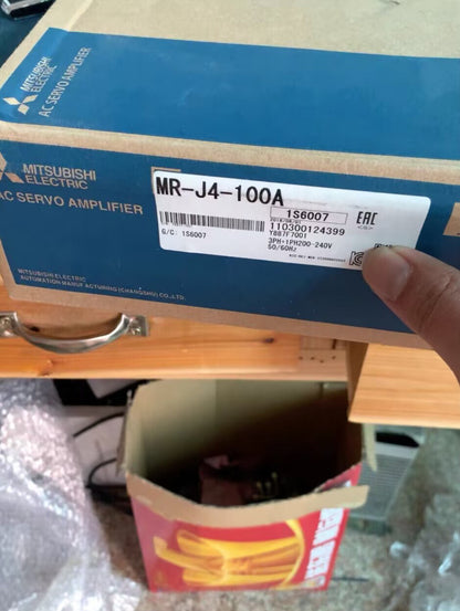 1PCS Mitsubishi MR-J4-100A MRJ4100A AC Servo Drive In Box