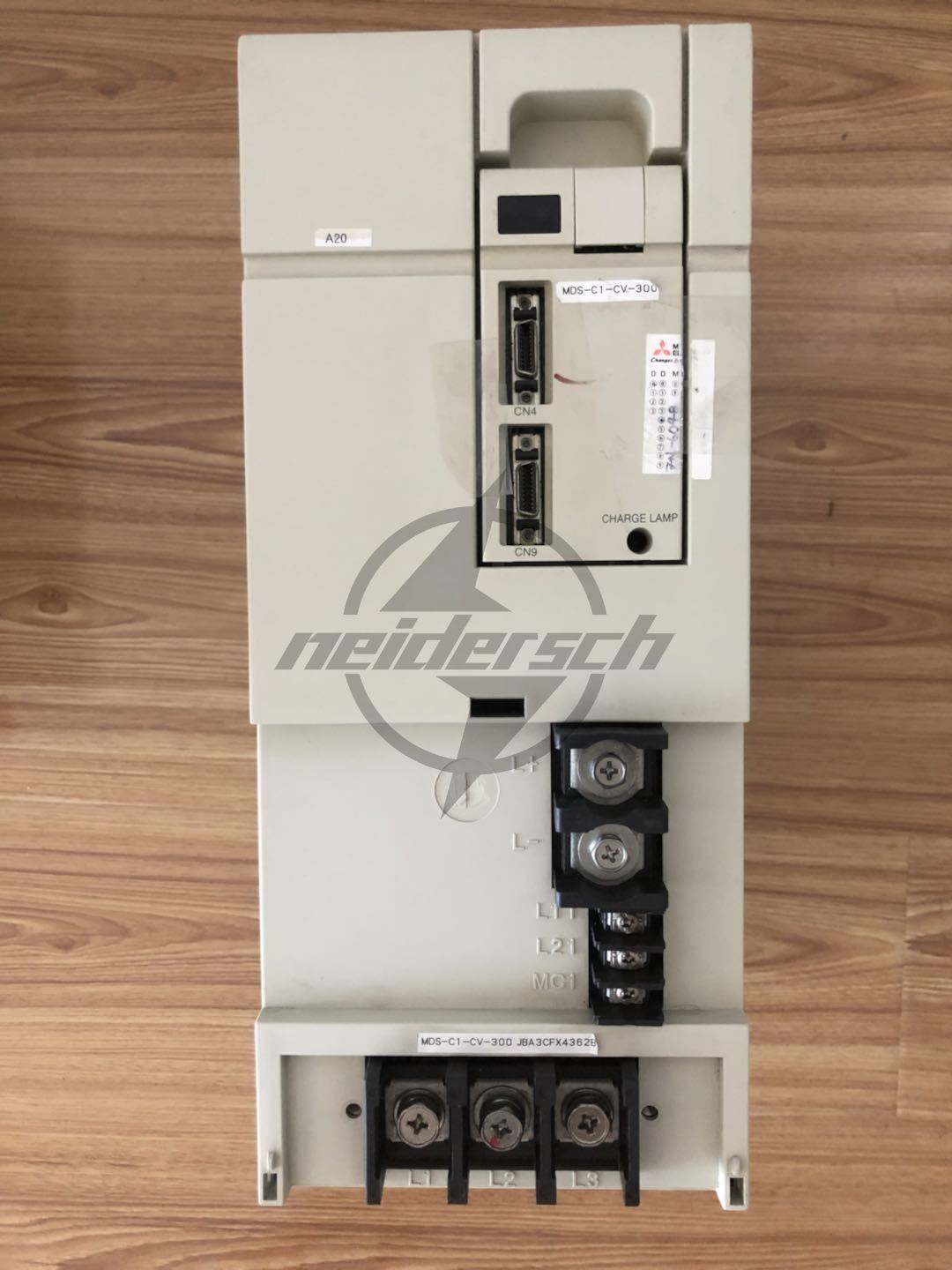 used 1PCS Mitsubishi SERVO AMPLIFIER MDS-C1-CV-300 - MITSUBISHI