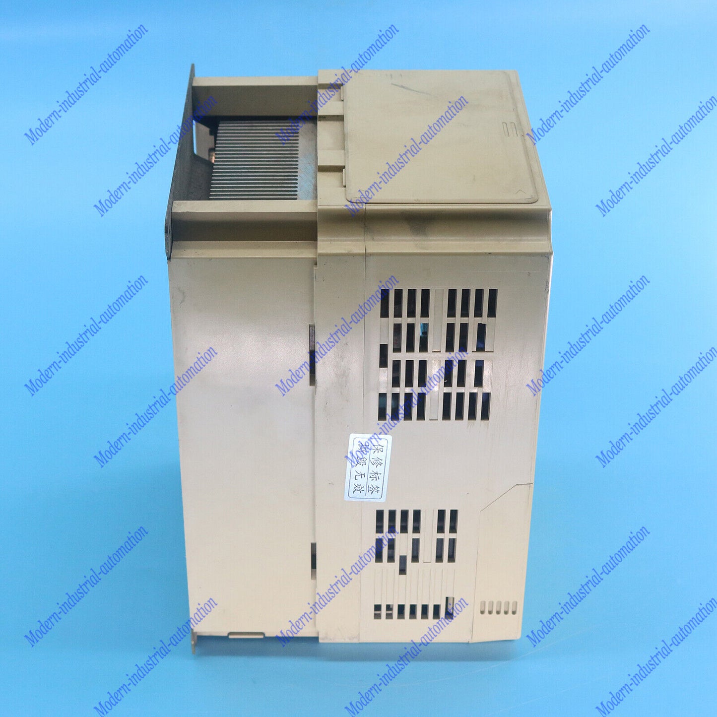 used 1PC Yaskawa V7 inverter CIMR-V7AM47P5 380V 7.5KW fast Ship - YASKAWA