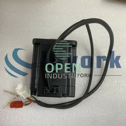 1PCS Yaskawa SGMPH-02A1A-YR32 AC SERVO MOTOR 200W 200V 2AMP 3000RPM