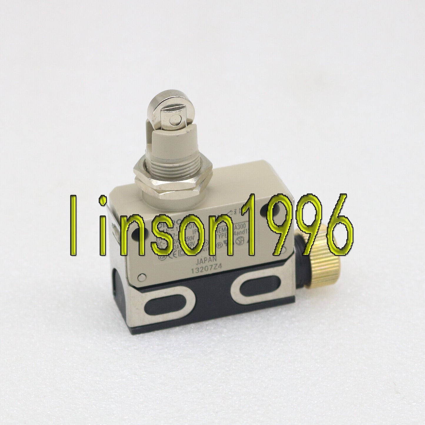 Omron D4E-1A20N Limit Switch new ONE - OMRON