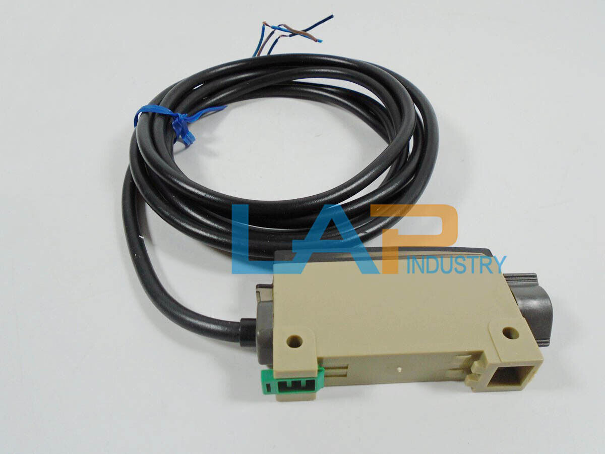 new 1PC  takex fiber optic sigital sensor F11R 12-24V