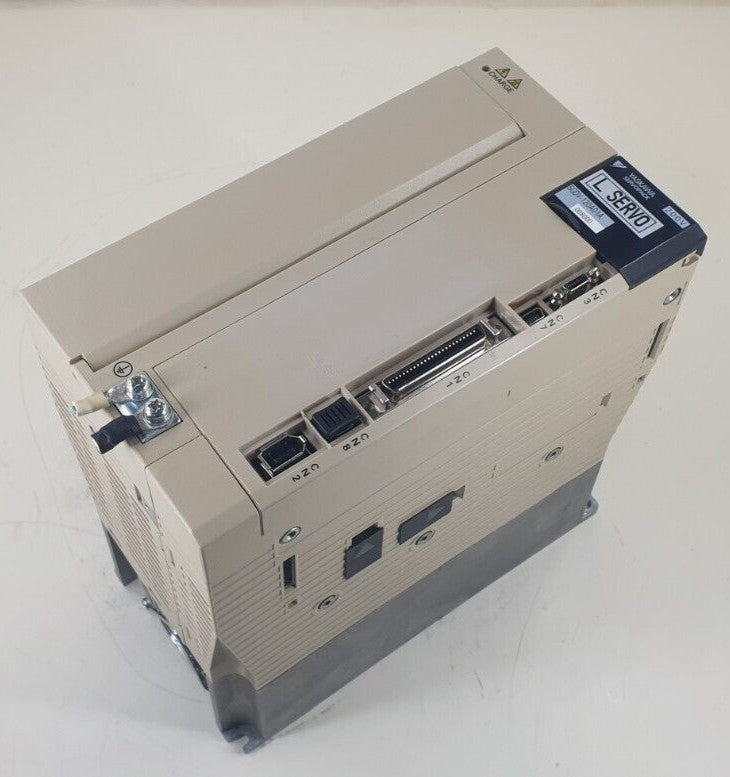 1PCS  YASKAWA SGDV-120A01A008000 Servo Drive Free delivery