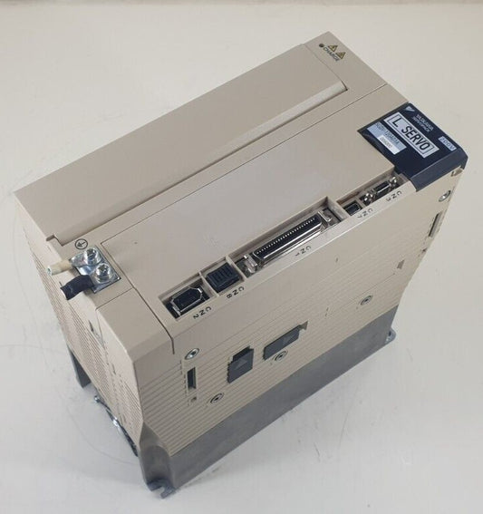 1PCS  YASKAWA SGDV-120A01A008000 Servo Drive Free delivery