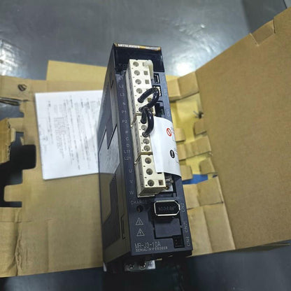 Mitsubishi MR-J3-10A Servo Drive MRJ310A 1 Year - MITSUBISHI