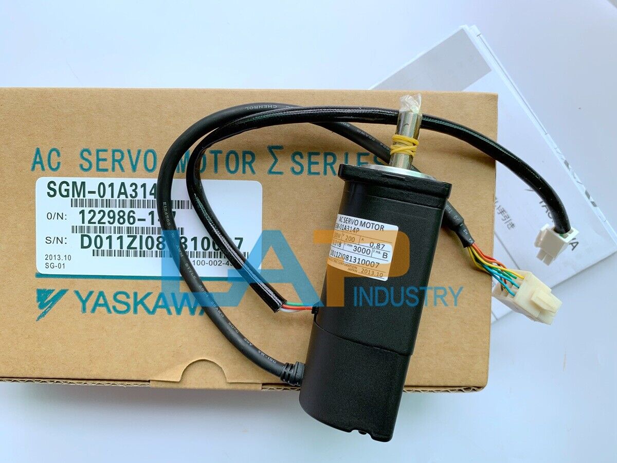 new  In Box For YASKAWA SERVO MOTOR SGM-01A314P