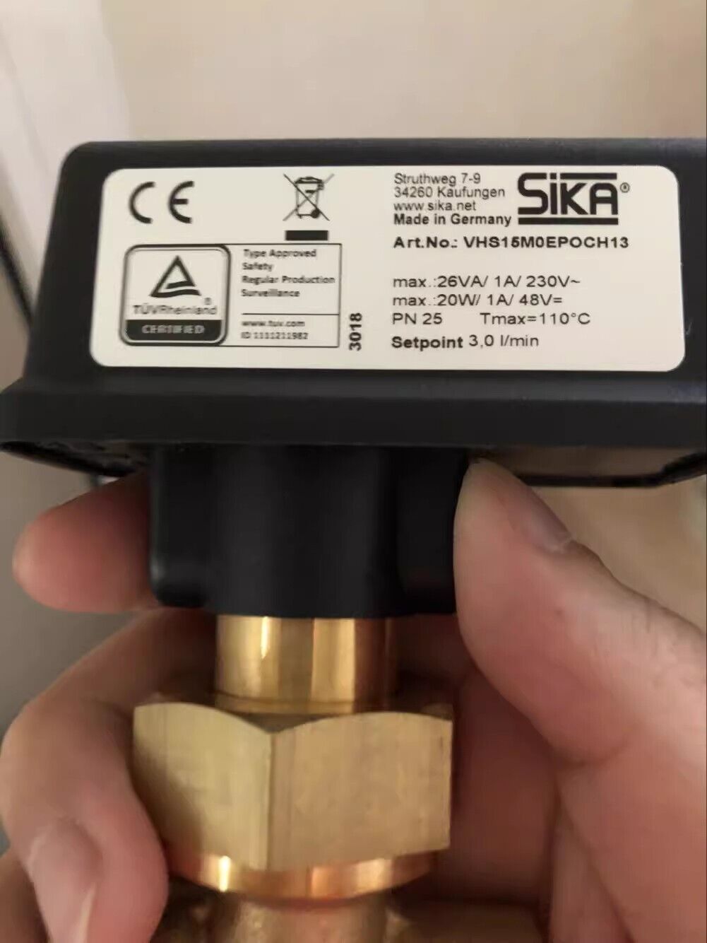 new 1pcs SIKA Flow Switch VHS15M0EPOCH13 Flow Sensor - SEKA AUTOMATION