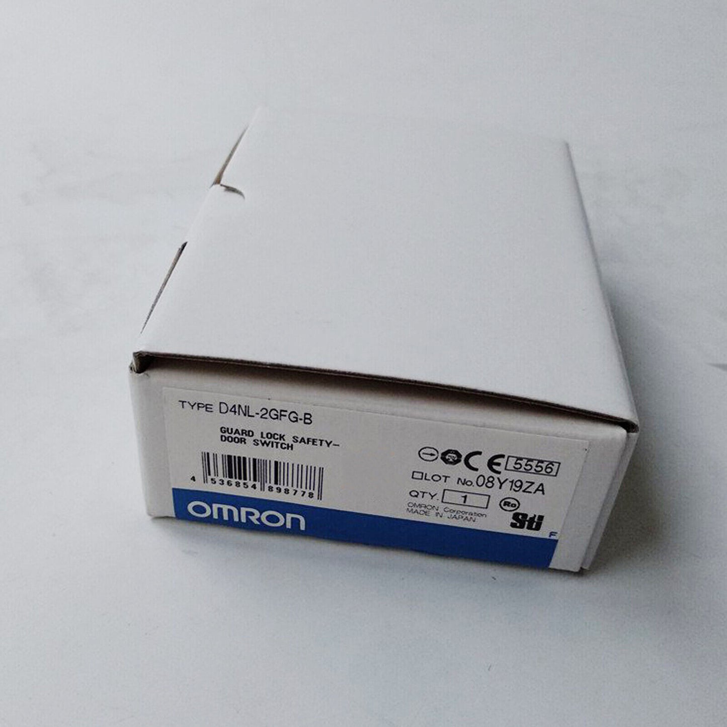 1pcs For Omron safety door switch D4NL-2GFG-B