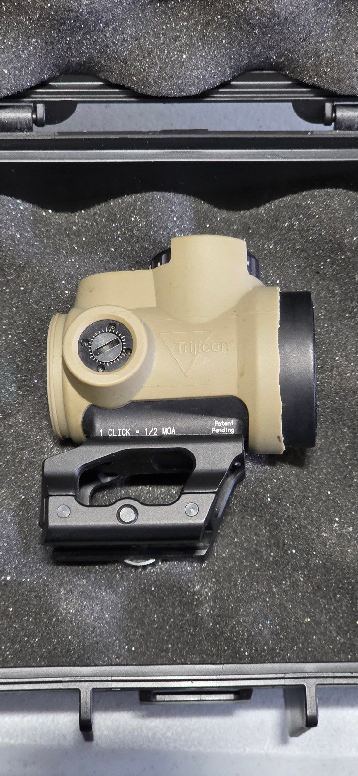 Trijicon MRO-C-2200003 Sight with Scalarworks LEAP/05 1.57" quick-detach mount