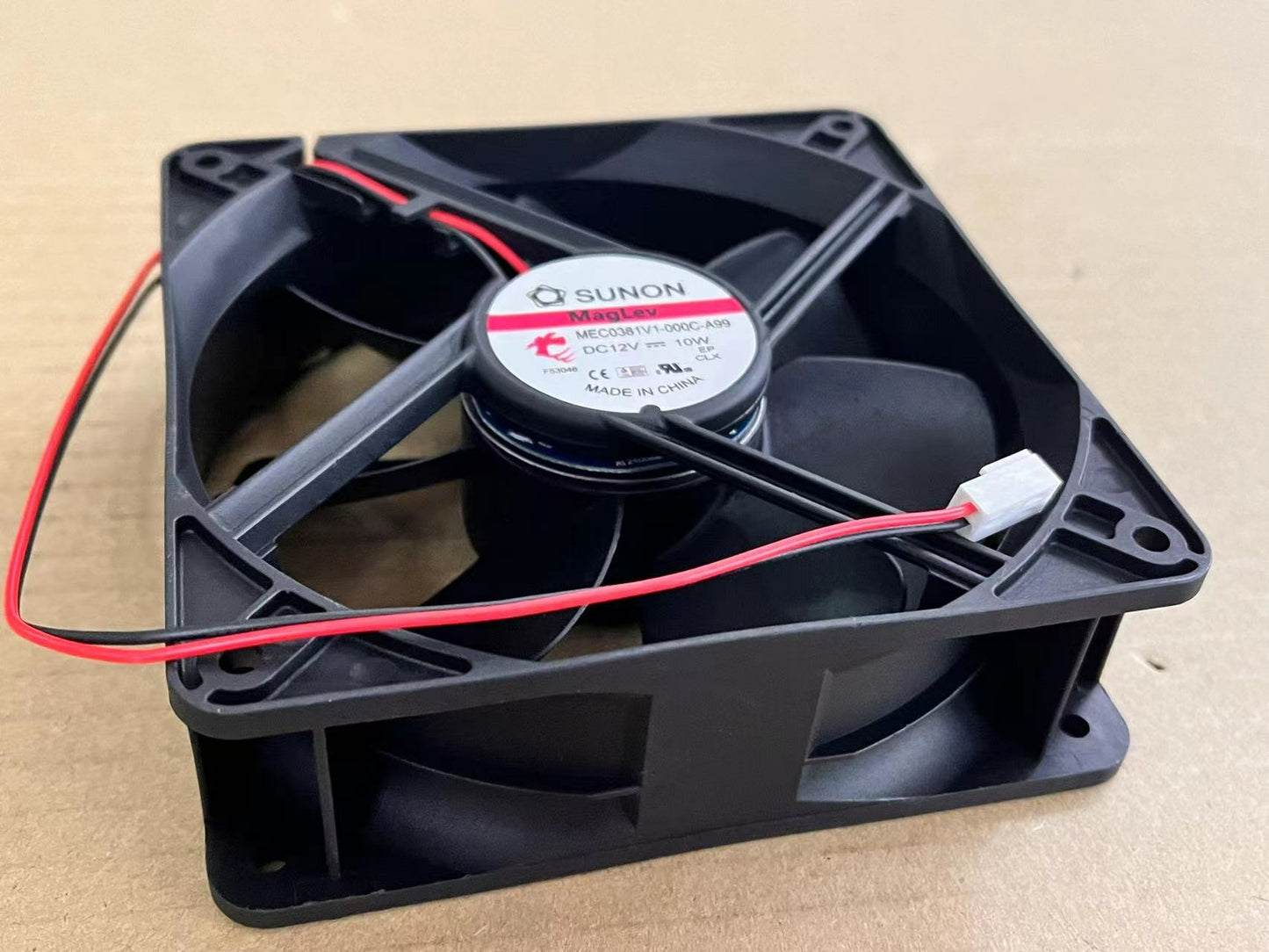 new 1pc Sunon MEC0381V1-000C-A99 DC 12V 833mA 10W 120X120x38mm