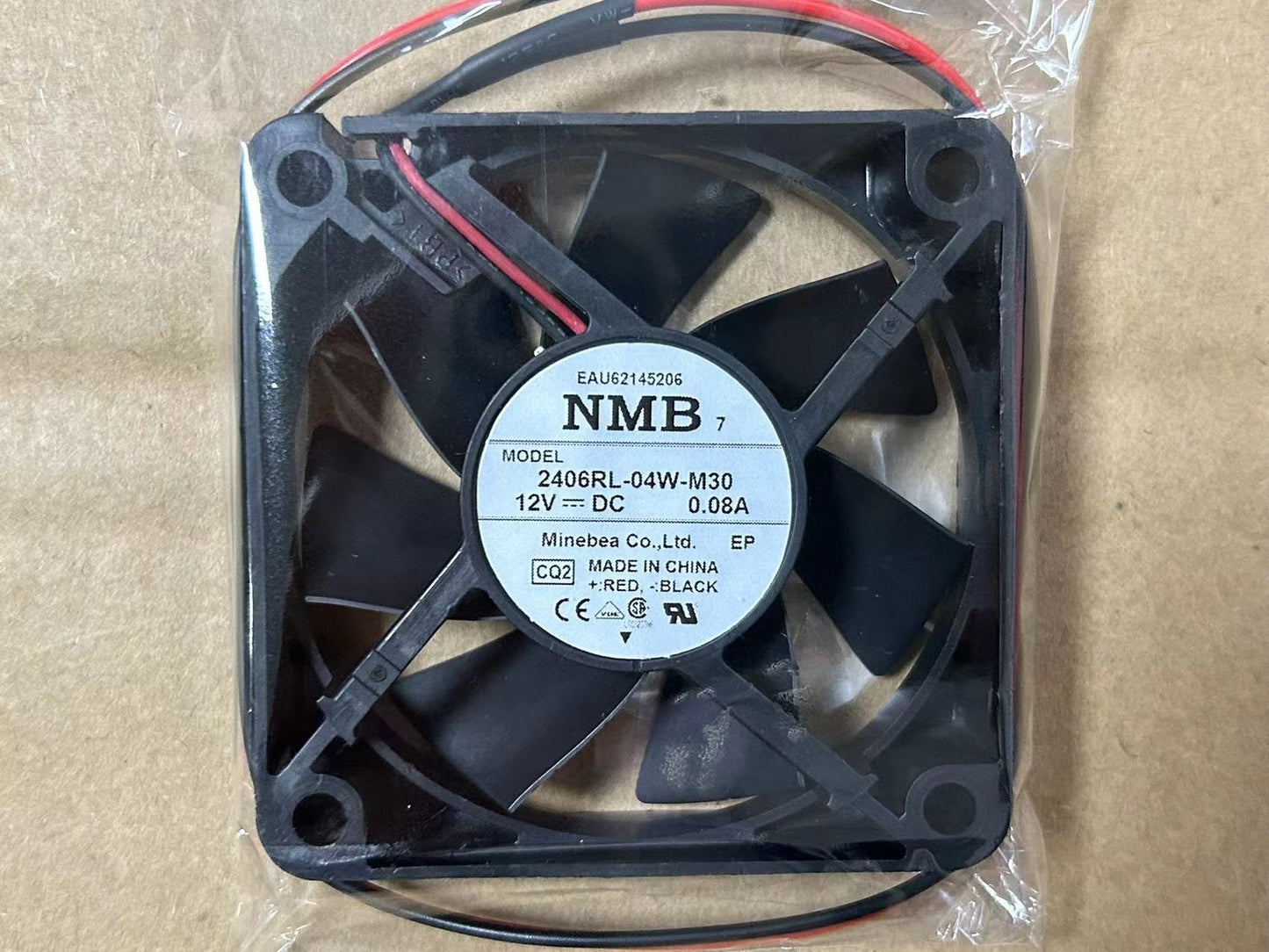 new 1 PCS NMB Fan 2406RL-04W-M30 DC12V 0.08A 6015 6CM silent cooling fan 2-wire