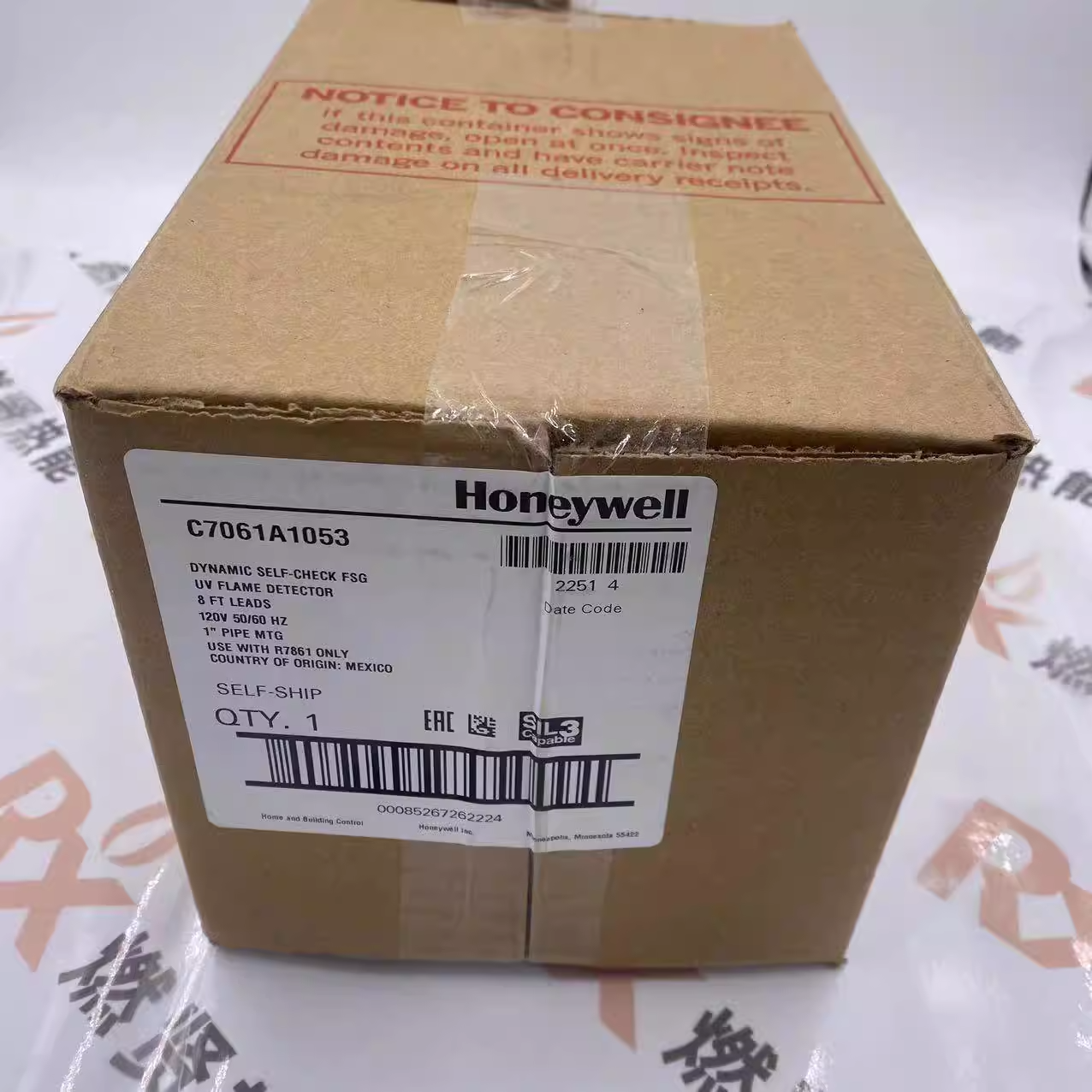 new  Honeywell C7061A1053 UV Flame Detector C7061A1053 Honeywell