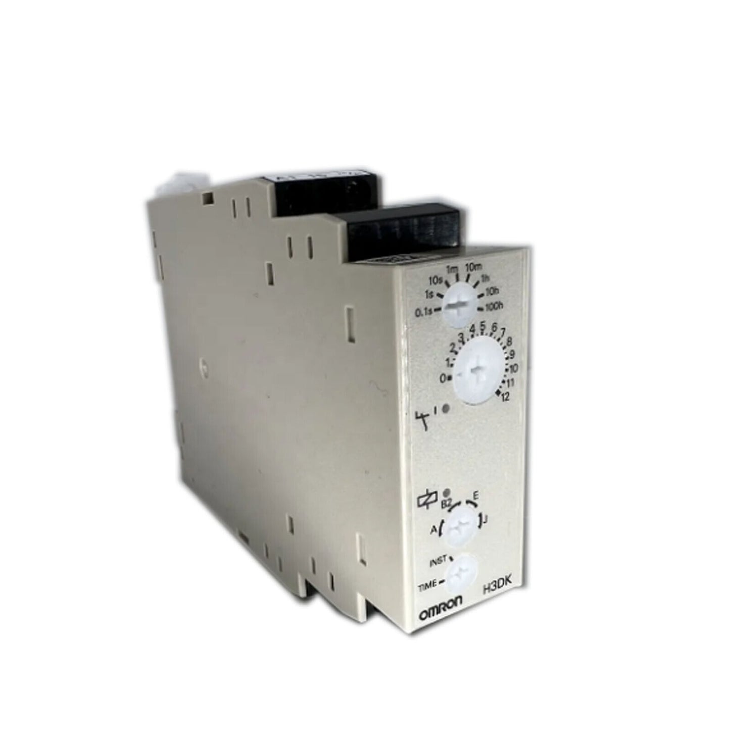 new OMRON H3DK-M2 PLC Multifunction Timer - OMRON