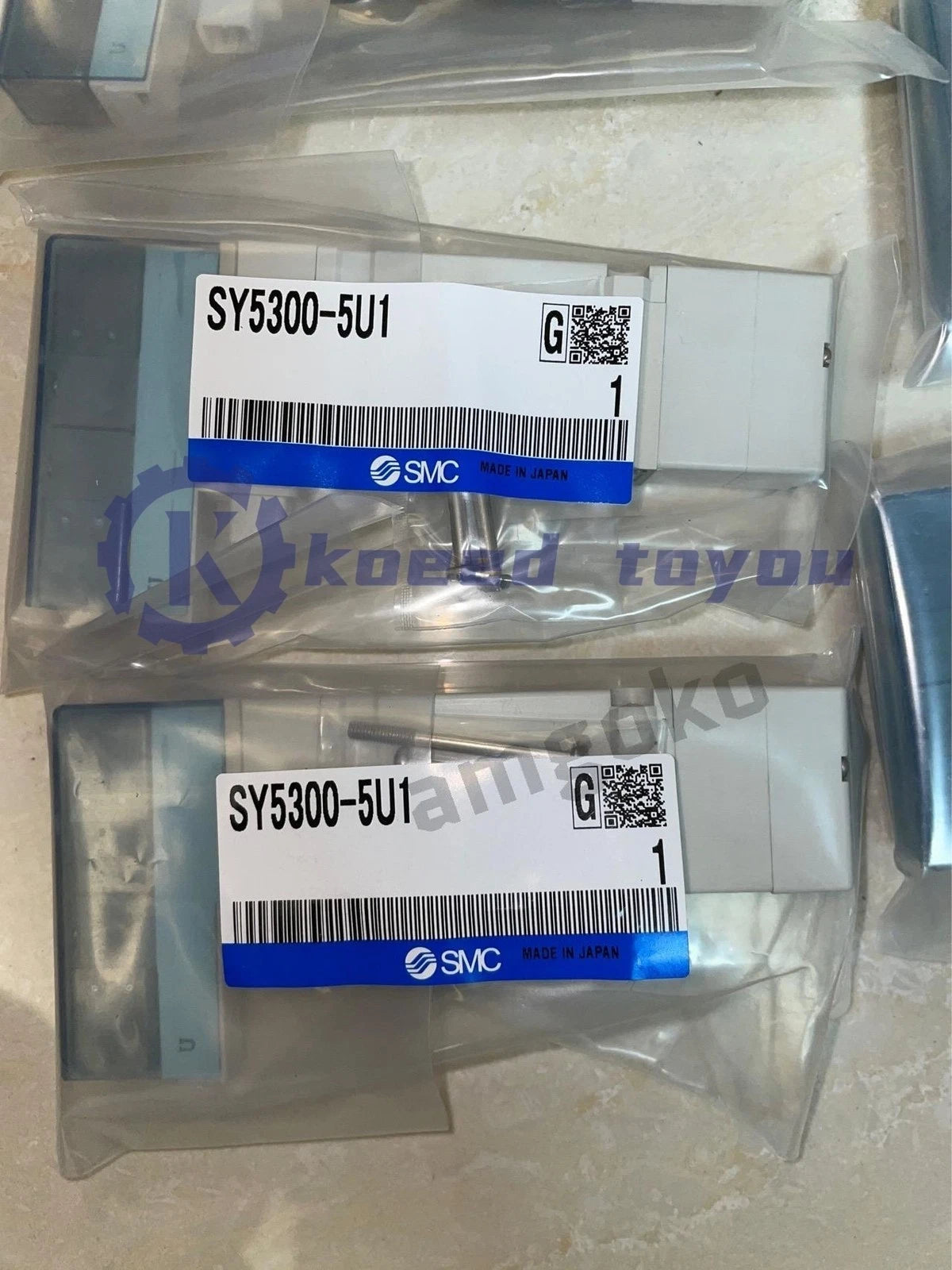 1PCS SMC SY5300-5U1 free shipping