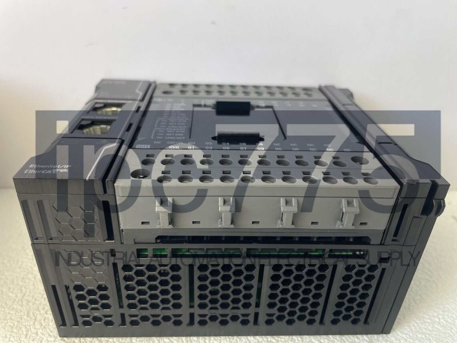 Omron NX1P2-9024DT1 sealing box - OMRON