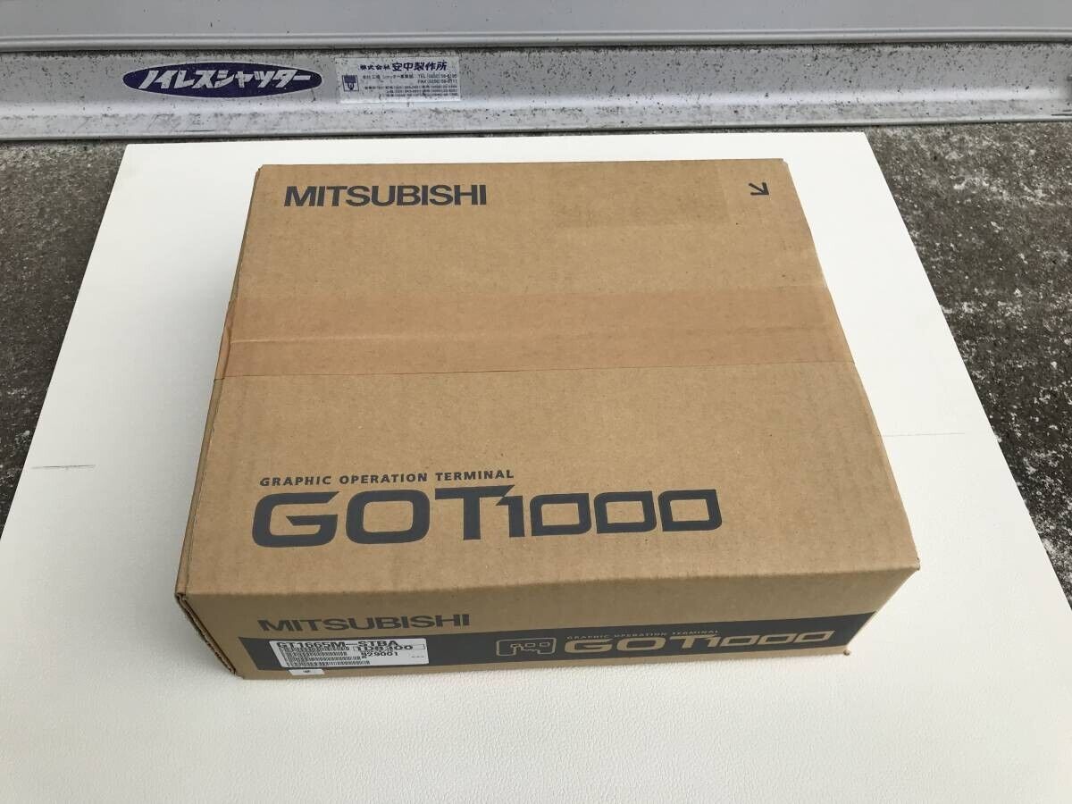 new Mitsubishi GT1665M-STBA Touch Screen Graphic Operation Panel - MITSUBISHI