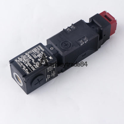 1PCS OMRON Safety Door Switch D4GL-4HFA-A