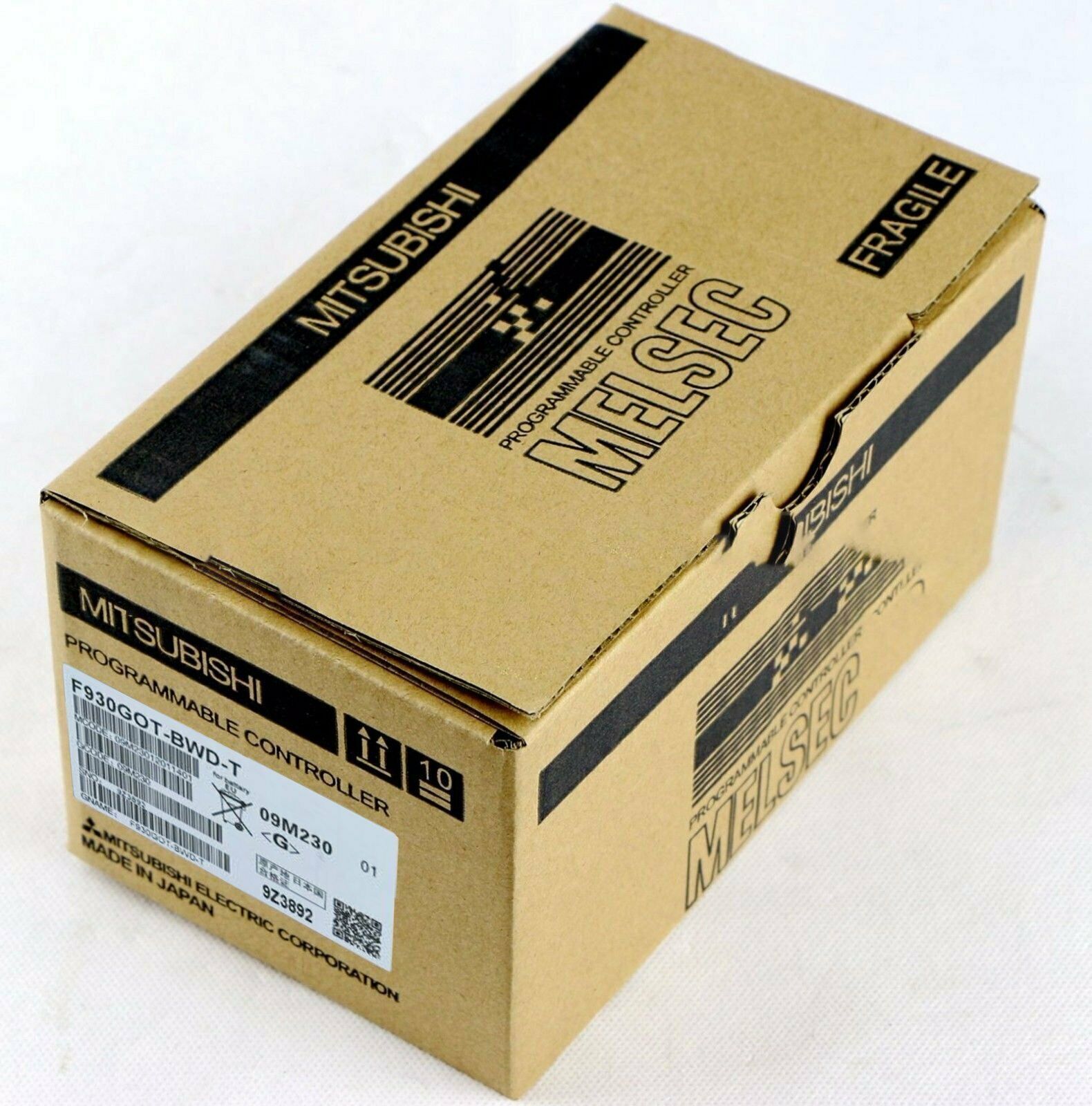 new Mitsubishi In Box Touch Screen Glass F930GOT-BWD-T One year Model F930GOT-BWD-T - MITSUBISHI
