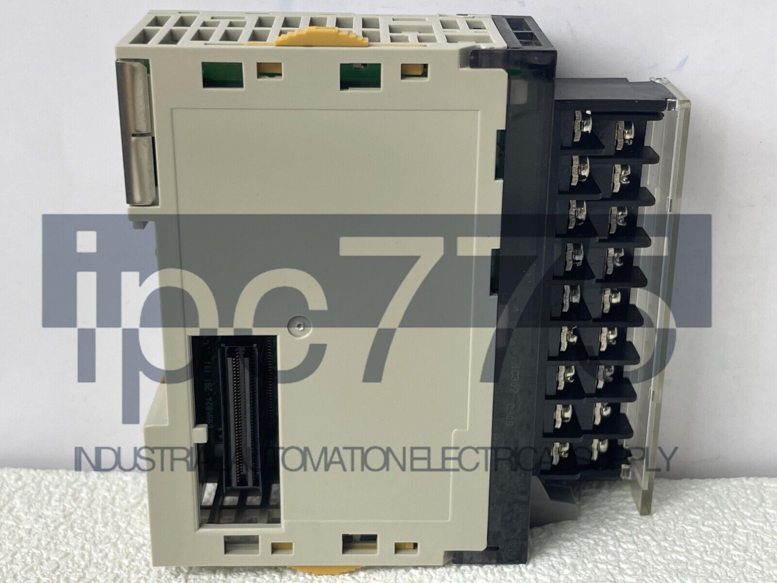 1PC Omron CJ1W-MAD42 Unit PLC Module - OMRON