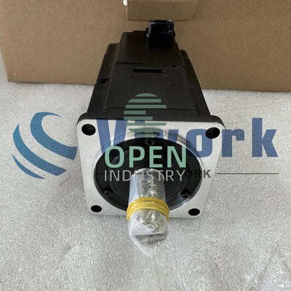1PCS Yaskawa SGMAS-02A2A2C AC SERVO MOTOR