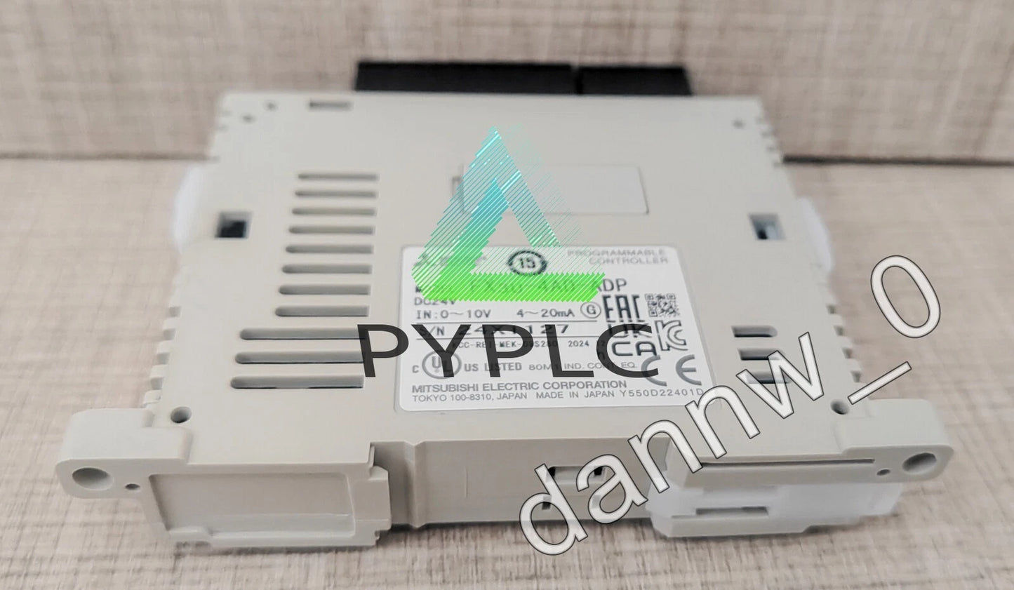 1Pcs Mitsubishi FX3U-4AD-ADP PLC module One year warranty