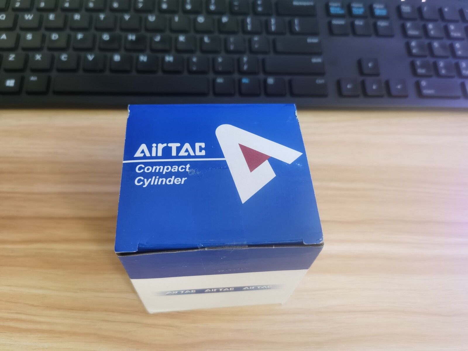 new 1PC AirTAC SDA50X30 Cylinder Ship - VIKTOR