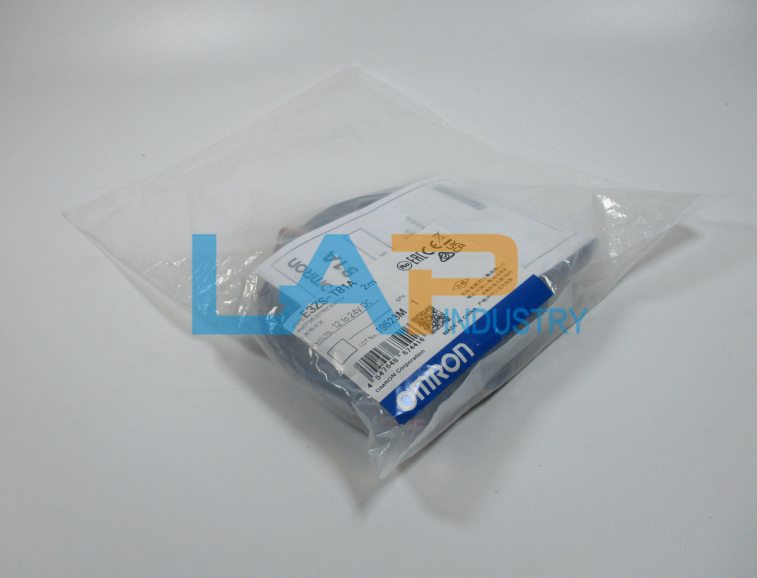 new 1PCS For Omron Photoelectric switch E3ZS-T81A 12-24VDC 2m - OMRON