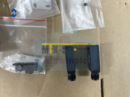 1pcs IN BOX Omron E3S-AT36 Free ship Fast delivery