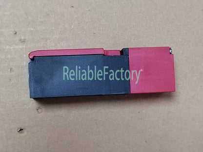 1PC Schneider Telemecanique XCSPA792 safety limit switch