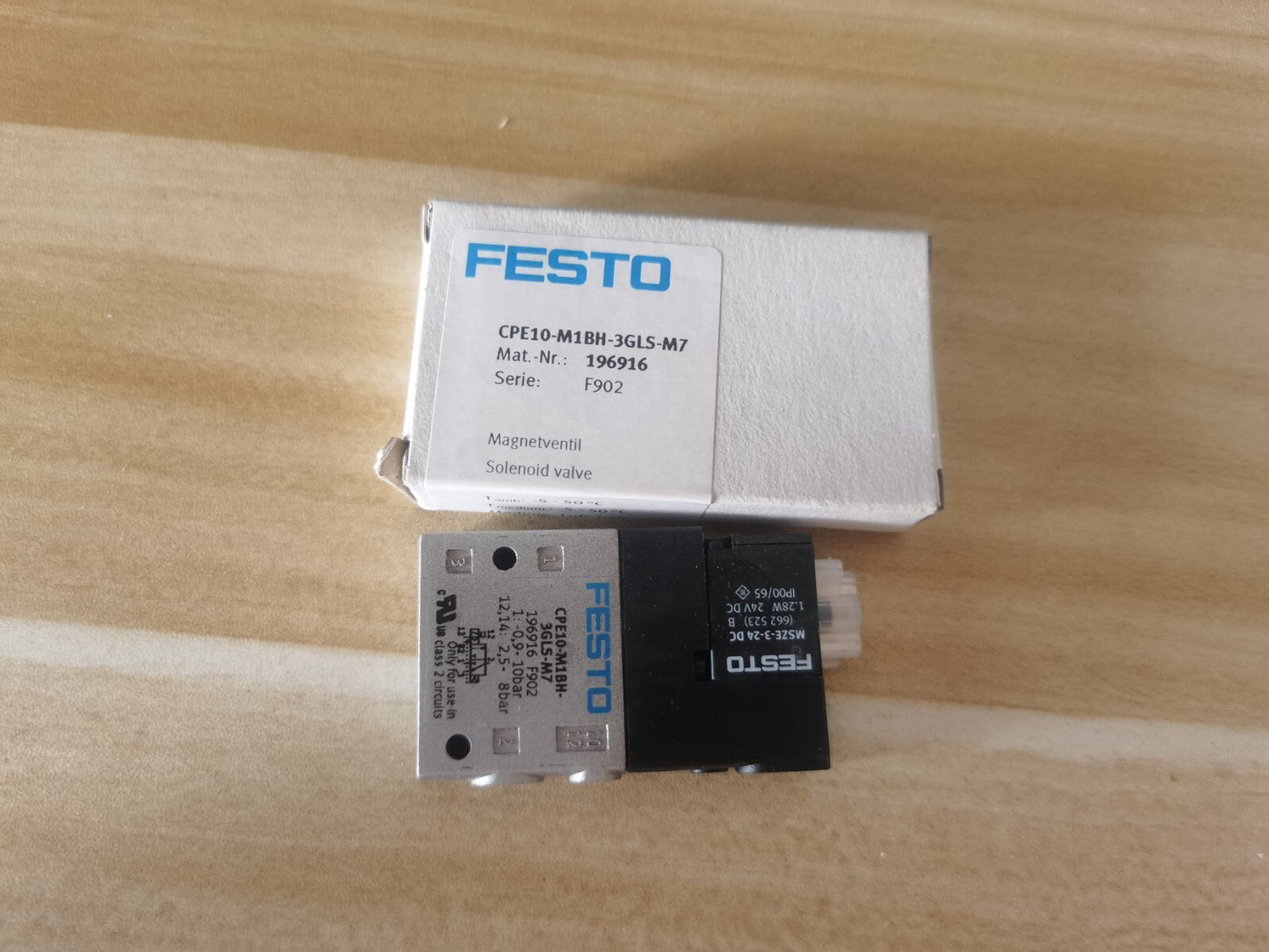 1PC Festo CPE10-M1BH-3GLS-M7 196916 Solenoid Valve