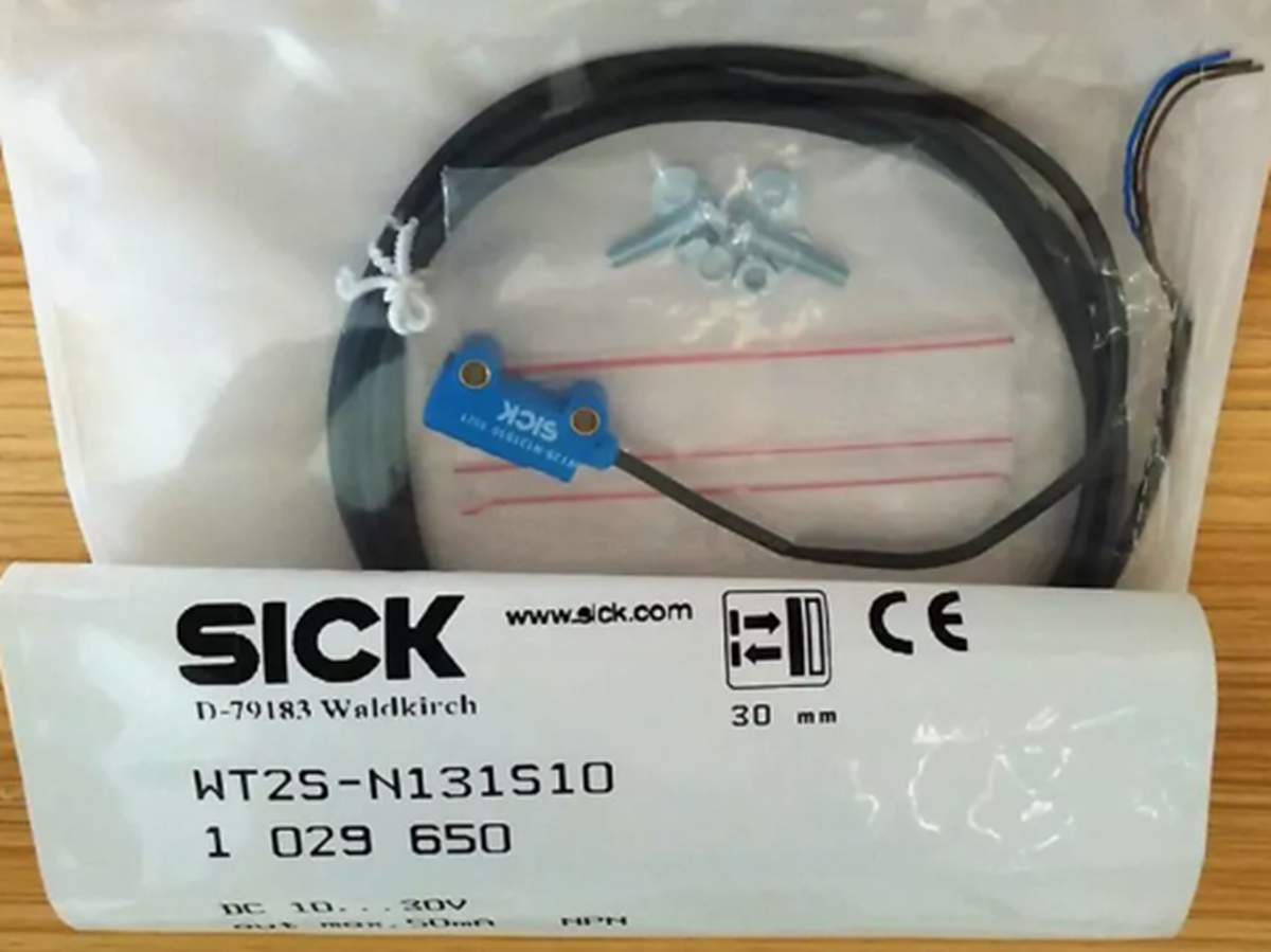 new Sick WT2S-N131S10 Fiber Optical Photoelectric Proximity Switch Sensor - SICK