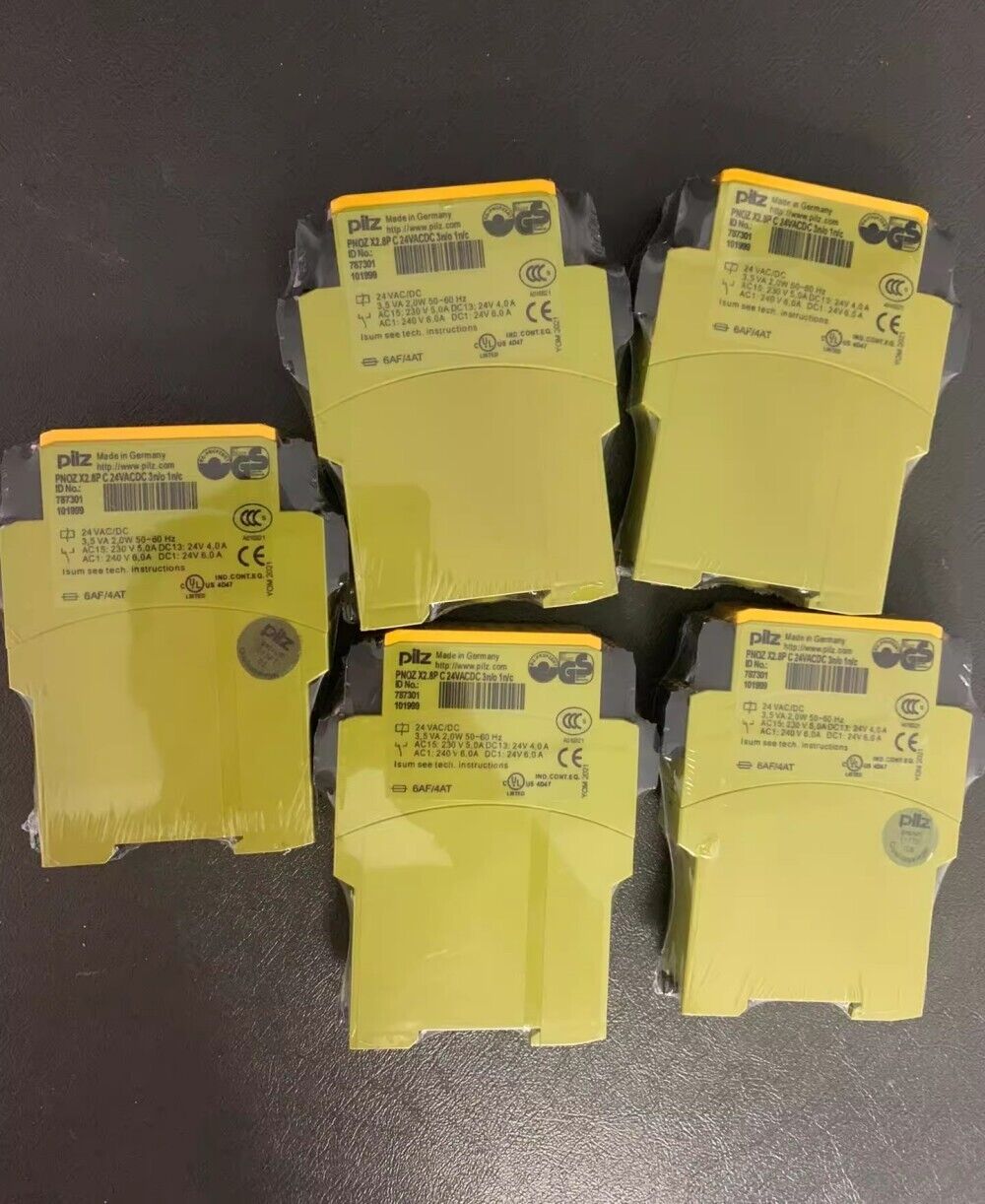 PILZ Safety Relay X2.8P - 24VACDC - PILZ