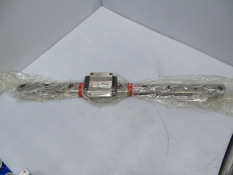 THK HSR45B1SS+885L LINEAR GUIDE - NEW - THK