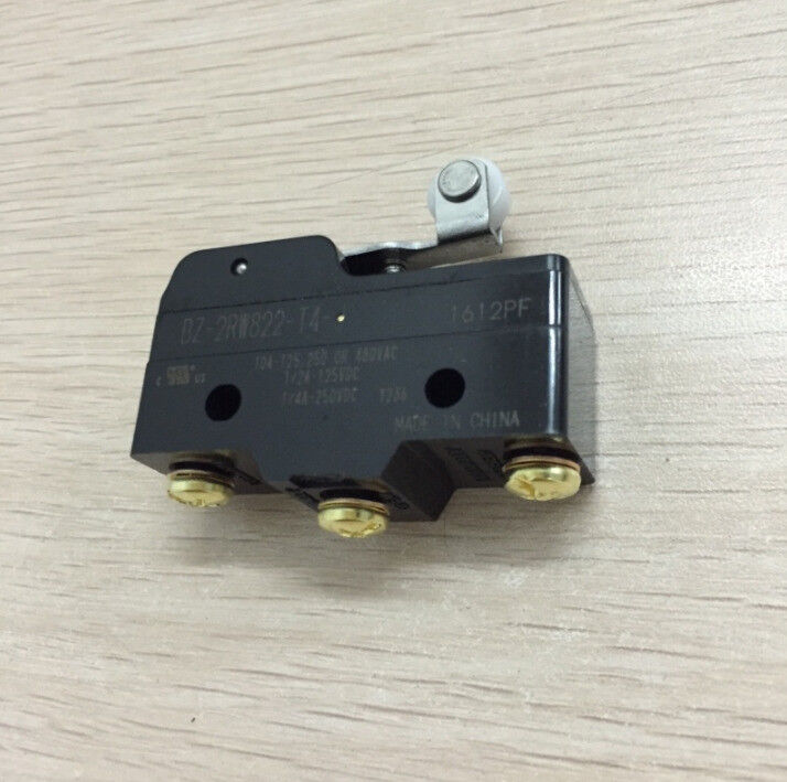 new 1PC Azbil BZ-2RW822-T4-J BZ2RW822T4J Limit Switch - AZBIL