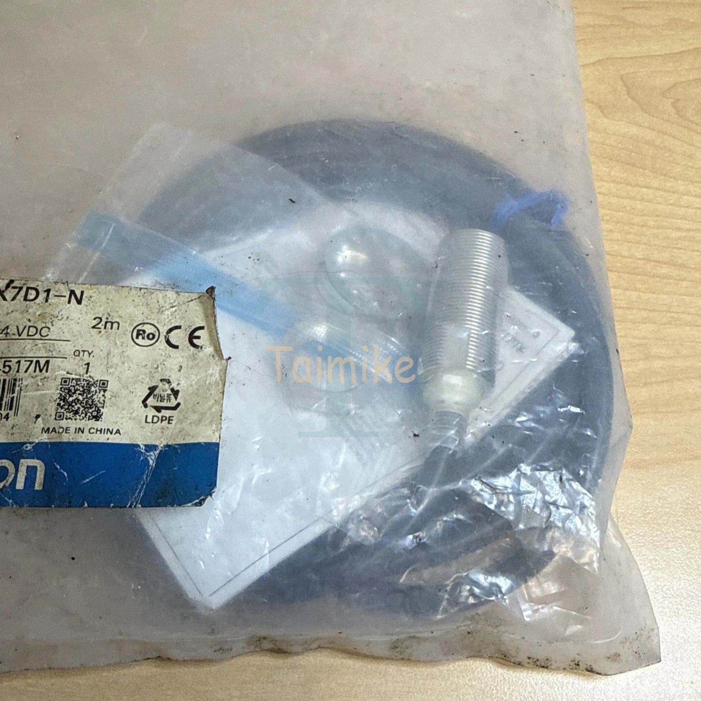 ! Omron E2E-X7D1-N Proximity Switch