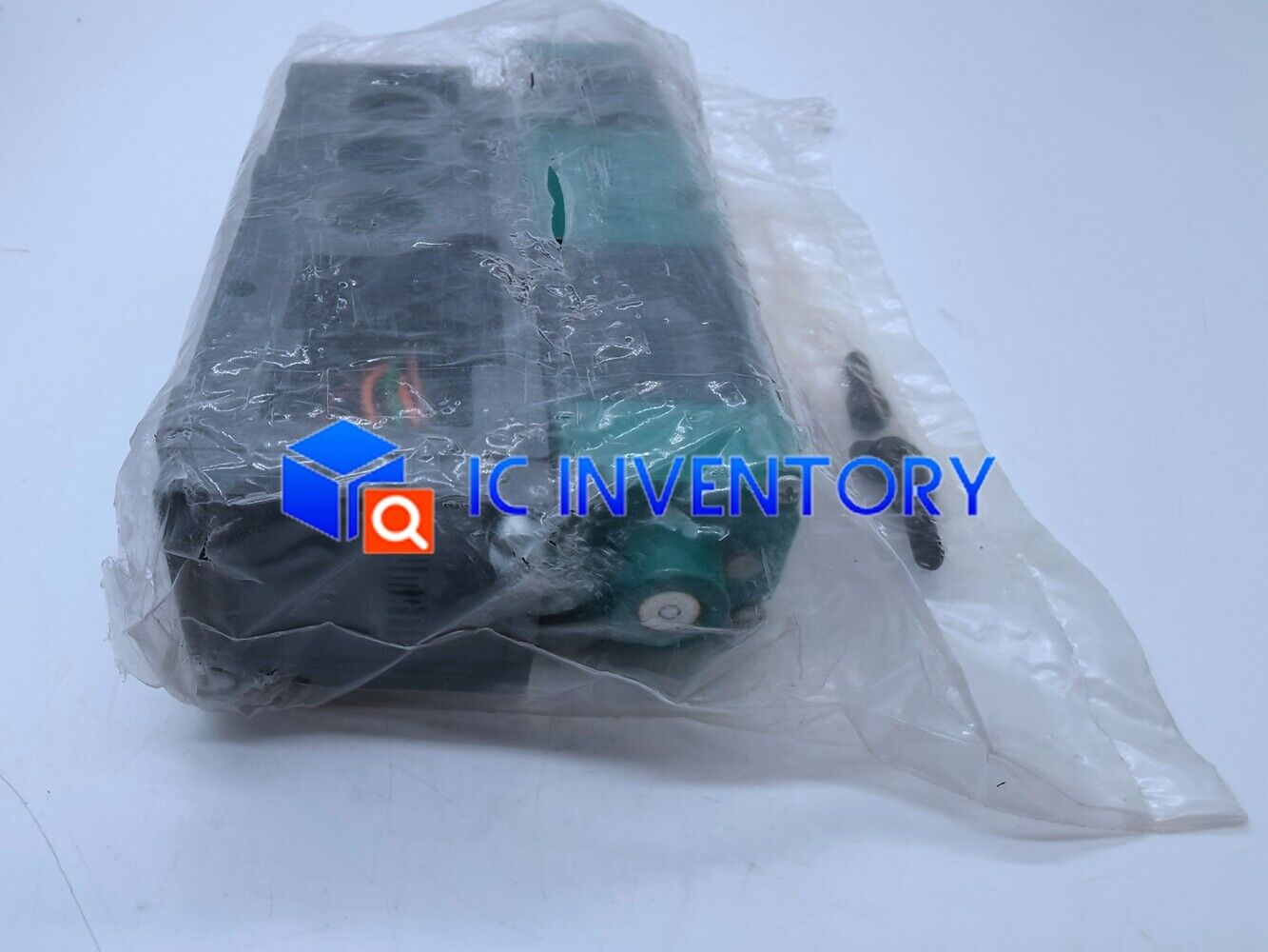 new 1PCS numatics 082SS615M000061 - NUMATICS