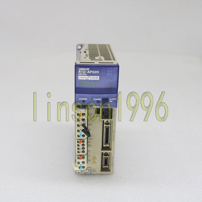 OMRON ONE Servo Drive R7D-AP02H in Excellent Condition - OMRON