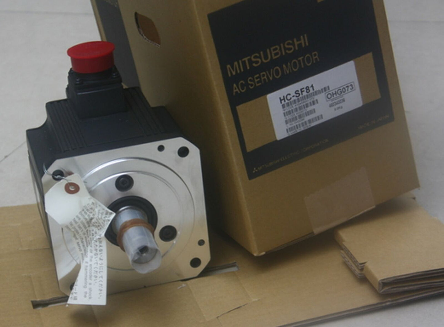 New Mitsubishi Servo Motor HC-SF81, One-Year Warranty - MITSUBISHI