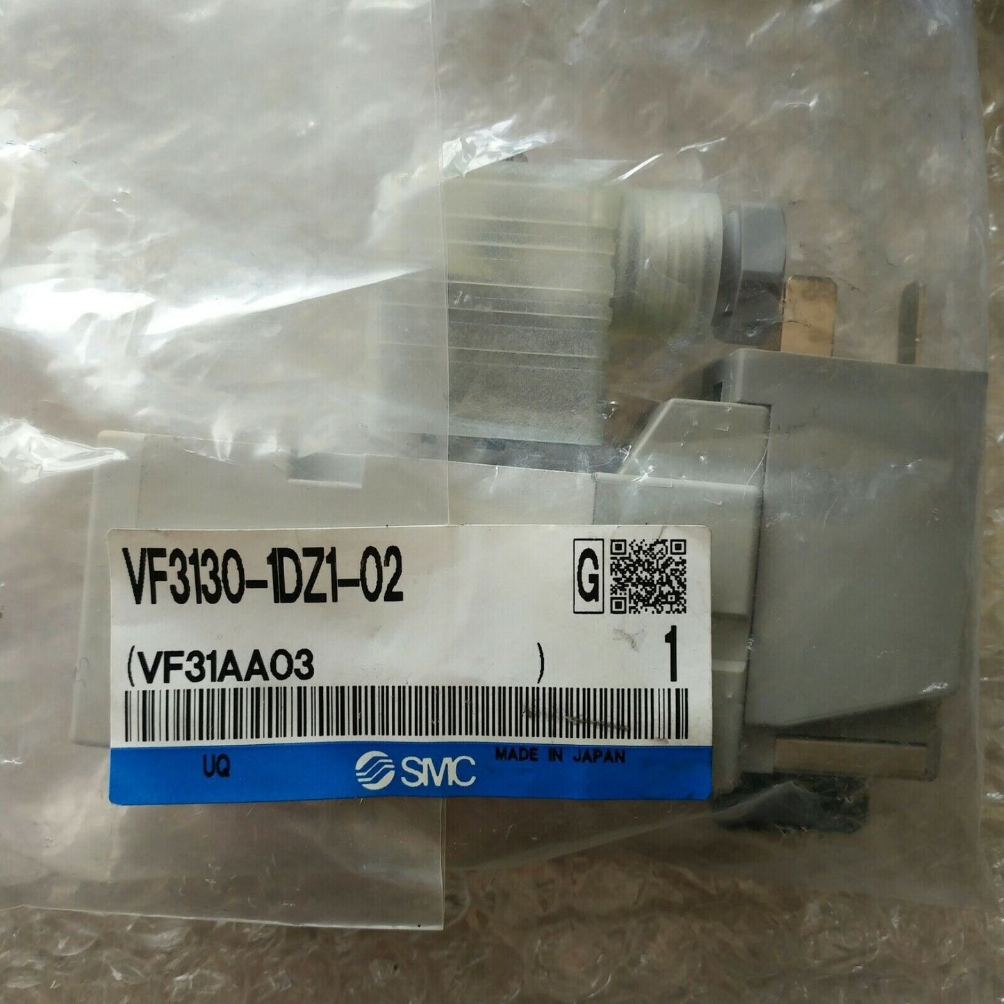 one smc solenoid valve VF3130-1DZ1-02 Fast Shipping