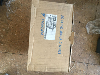 YASKAWA AC SERVO MOTOR SGMAS-08ACA21 SGMAS08ACA21