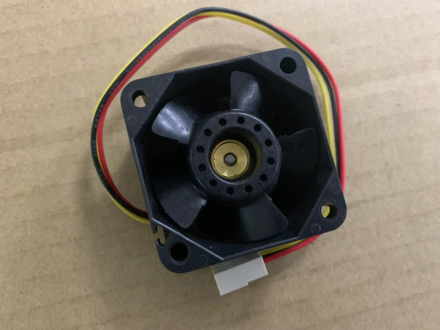 new SANYO 109P0424J3073 4028 4CM 24V 0.18A 3-pin inverter cooling fan