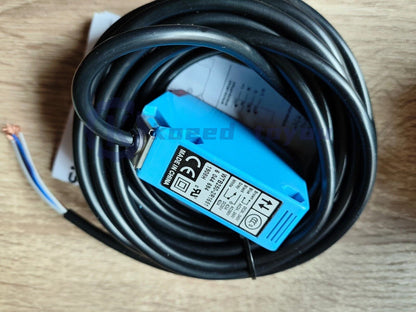 1Pcs SICK WTB250-2R1651 Photoelectric switch