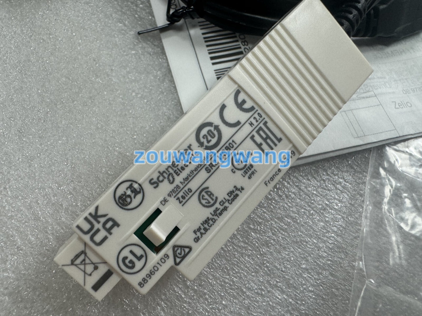 new For Schneider SR2USB01 PLC Zelio USB Programmable Cable SR2USB01