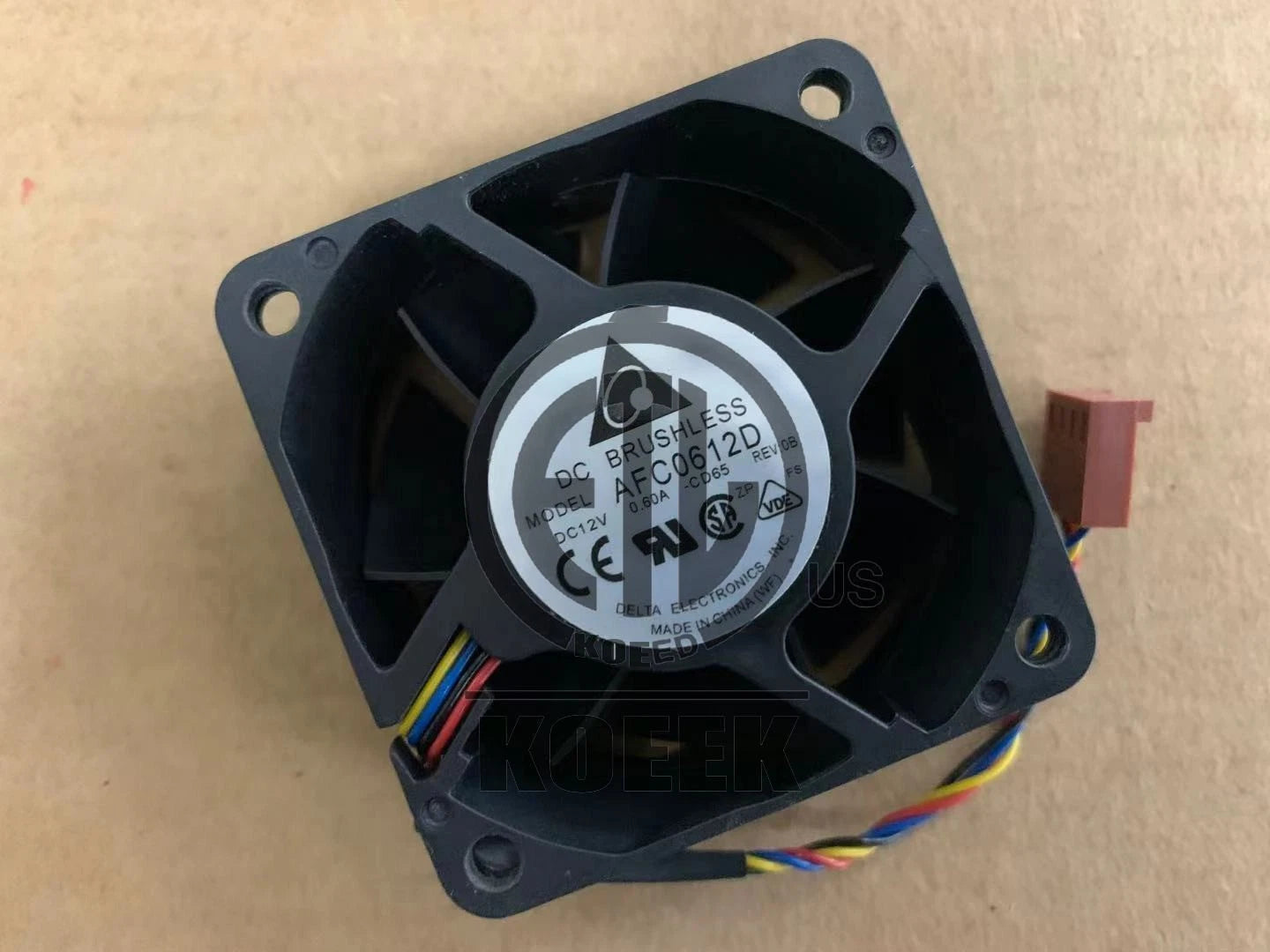 Delta AFC0612D 12V 0.60A 6025 6cm 4-wire PWM server chassis cooling fan