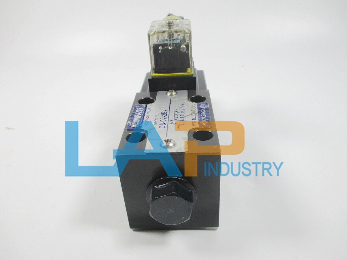 new 1PCS  for KOMPASS Solenoid valve D5-02-2B2-A25 AC220V